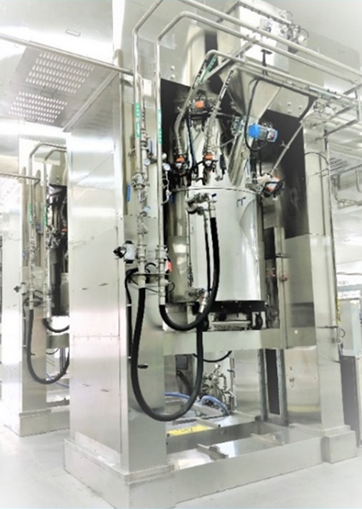 Double planetary mixer with tank over-turn mechanisam